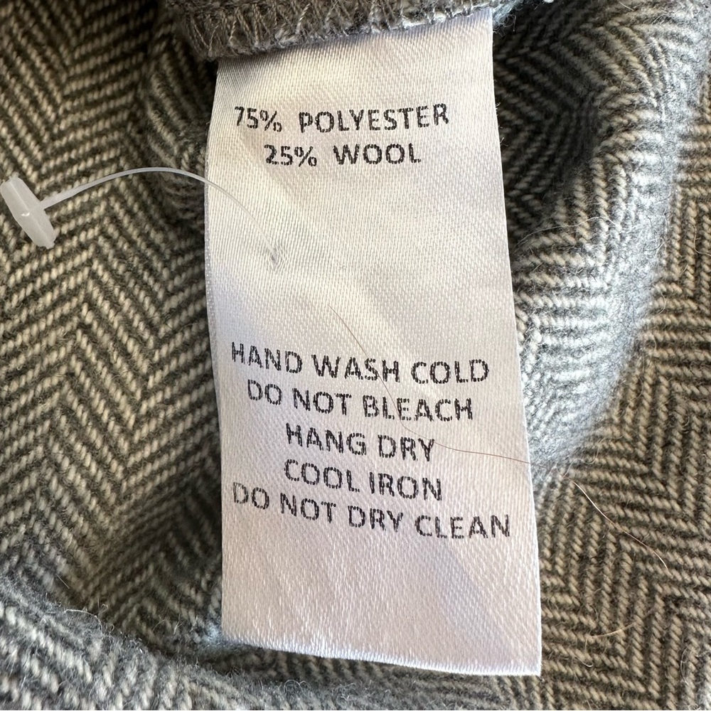 Mod Def Grey Herringbone Button Front Pocket Shac… - image 6